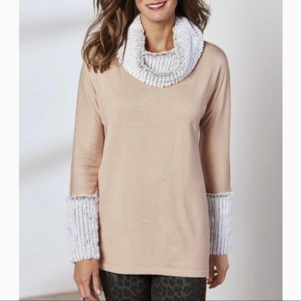 Soft Surroundings Aprs Tunic In Oatmeal + Fur Trim & Neck Size Woman's Small